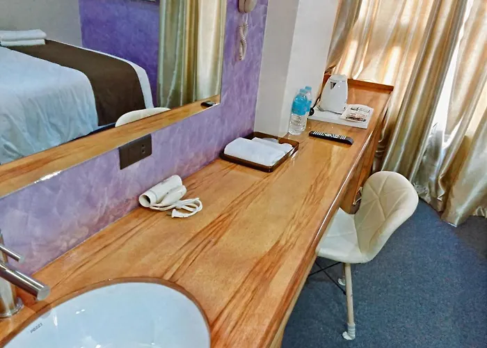 Hotel Sempre Premier - Mactan Airport